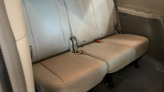 2013 Toyota Sienna XLE 7-Passenger Auto Access Seat