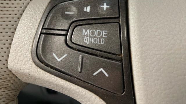 2013 Toyota Sienna XLE 7-Passenger Auto Access Seat