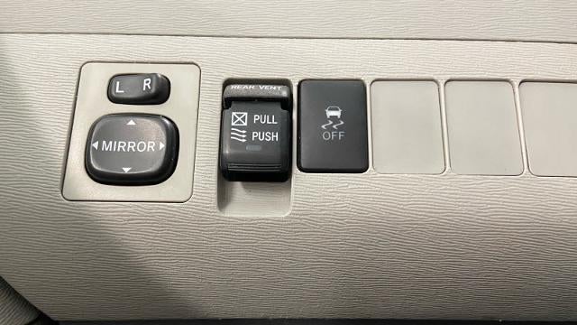 2013 Toyota Sienna XLE 7-Passenger Auto Access Seat