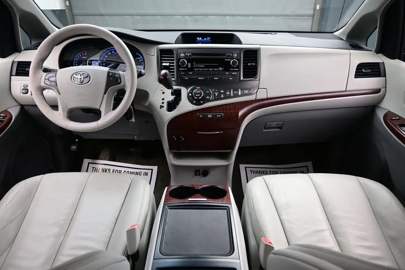 2014 Toyota Sienna - $15,461
