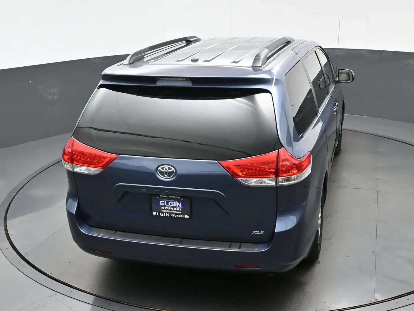 2014 Toyota Sienna - $15,461