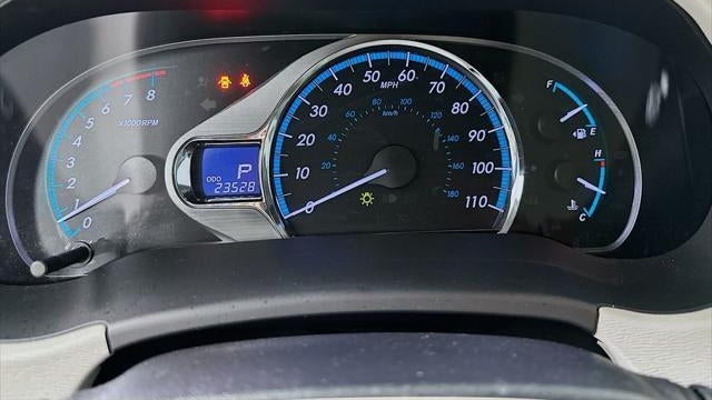2013 Toyota Sienna XLE 7-Passenger Auto Access Seat