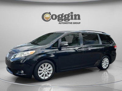 Photo of a 2014 Toyota Sienna XLE 7-Passenger Auto Access Seat 4DR Mini-Van for sale