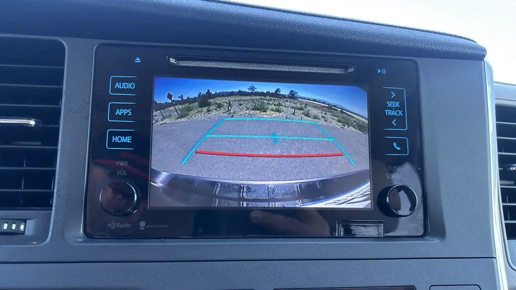 2015 Toyota Sienna XLE 7-Passenger Auto Access Seat