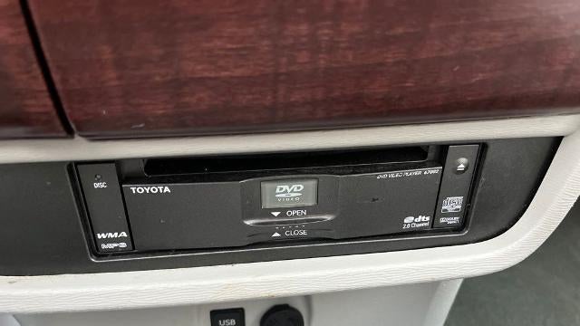 2013 Toyota Sienna XLE 7-Passenger Auto Access Seat