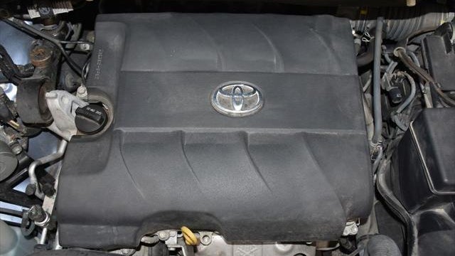 2015 Toyota Sienna XLE 7-Passenger Auto Access Seat