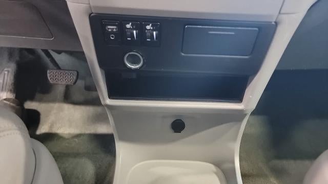 2016 Toyota Sienna XLE 7-Passenger Auto Access Seat