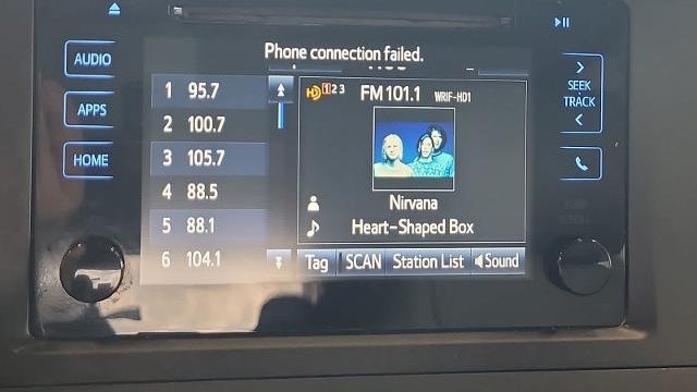 2016 Toyota Sienna XLE 7-Passenger Auto Access Seat