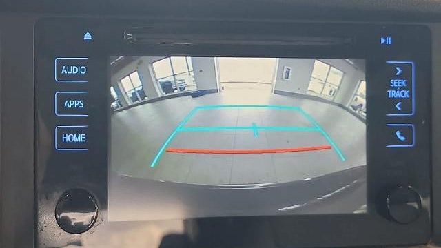 2016 Toyota Sienna XLE 7-Passenger Auto Access Seat