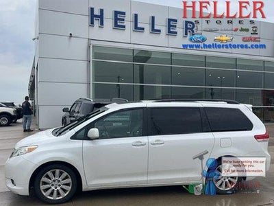 2012 Toyota Sienna XLE 7-Passenger Auto Access Seat 4DR Mini-Van