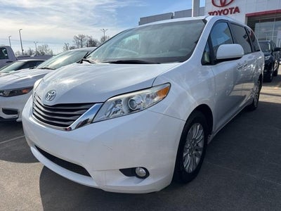 Photo of a 2013 Toyota Sienna XLE 7-Passenger Auto Access Seat 4DR Mini-Van for sale