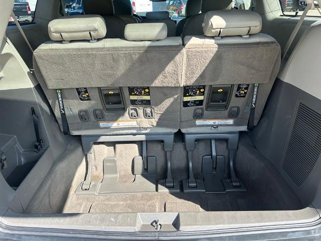 2016 Toyota Sienna - $22,995