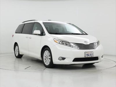 2015 Toyota Sienna XLE 7-Passenger Auto Access Seat 4DR Mini-Van