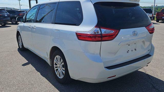 2016 Toyota Sienna Limited 7-Passenger