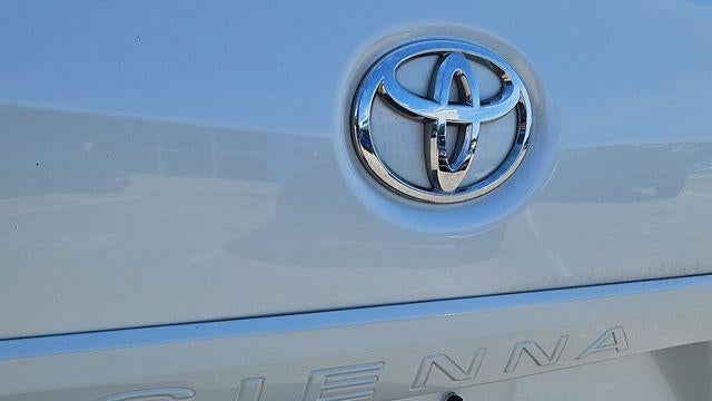 2016 Toyota Sienna Limited 7-Passenger