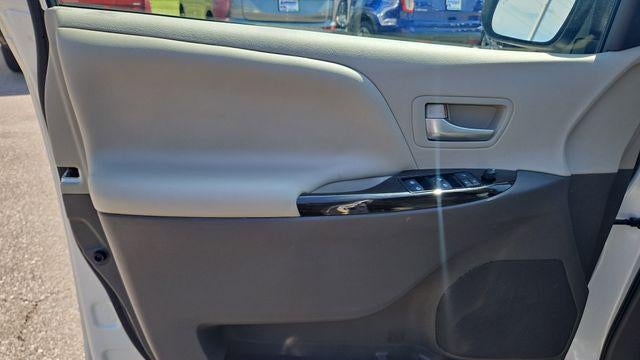 2016 Toyota Sienna Limited 7-Passenger