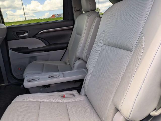 2016 Toyota Highlander - $16,188