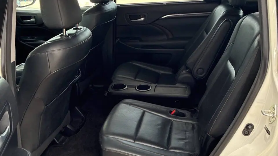 2014 Toyota Highlander Limited Platinum