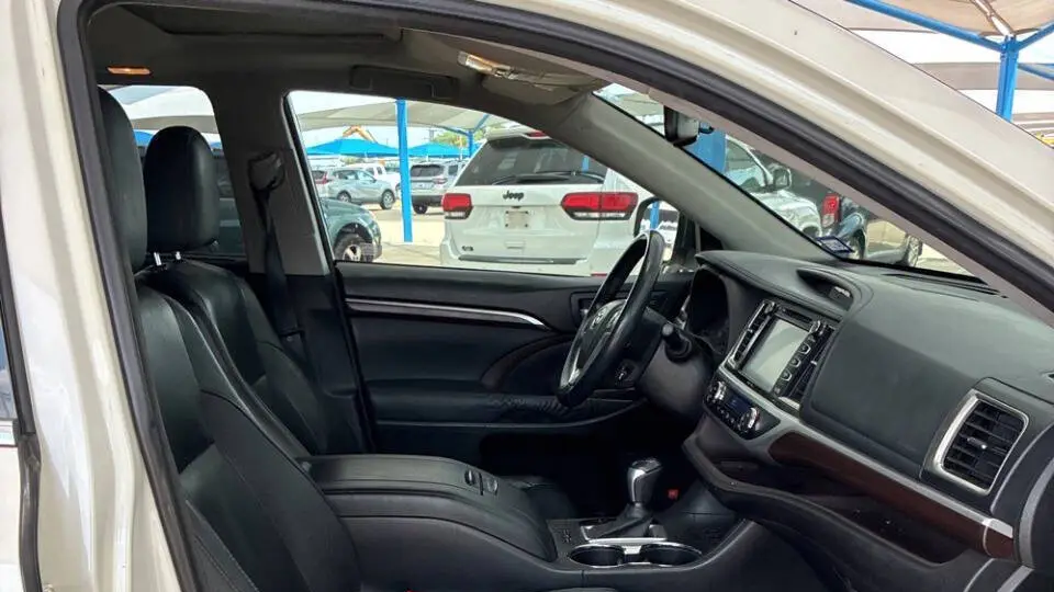 2014 Toyota Highlander Limited Platinum