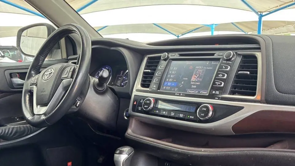 2014 Toyota Highlander Limited Platinum