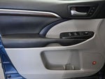 2016 Highlander Thumbnail 11