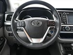 2016 Highlander Thumbnail 17
