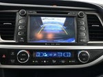 2016 Highlander Thumbnail 23