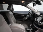 2016 Highlander Thumbnail 30