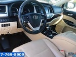2015 Highlander Thumbnail 13