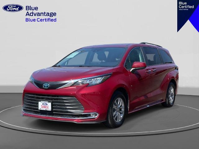 2023 Toyota Sienna - $35,485