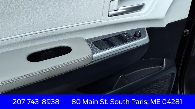 2025 Toyota Sienna XLE 8-Passenger