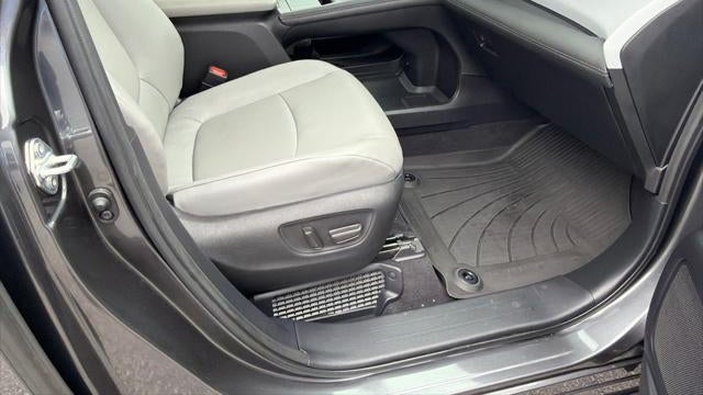 2025 Toyota Sienna XLE 8-Passenger
