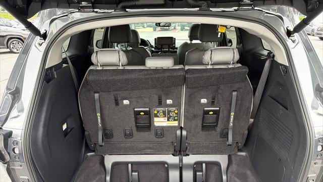 2025 Toyota Sienna XLE 8-Passenger