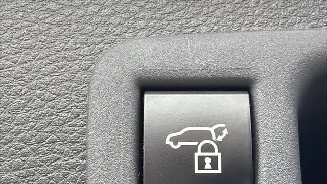 2025 Toyota Sienna XLE 8-Passenger