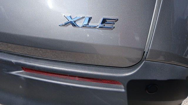 2026 Toyota Sienna XLE 8-Passenger