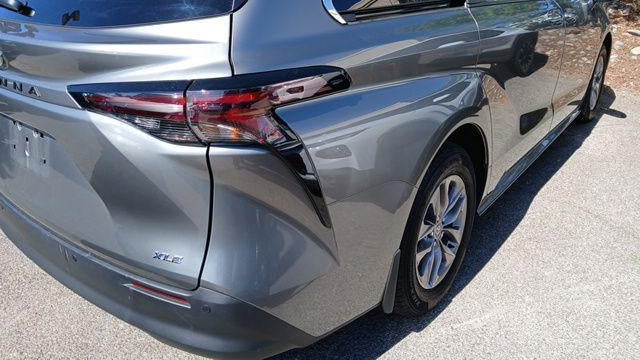 2026 Toyota Sienna XLE 8-Passenger