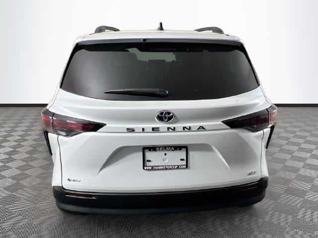 2026 Toyota Sienna - $53,900