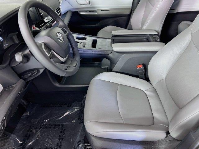 2026 Toyota Sienna - $53,900