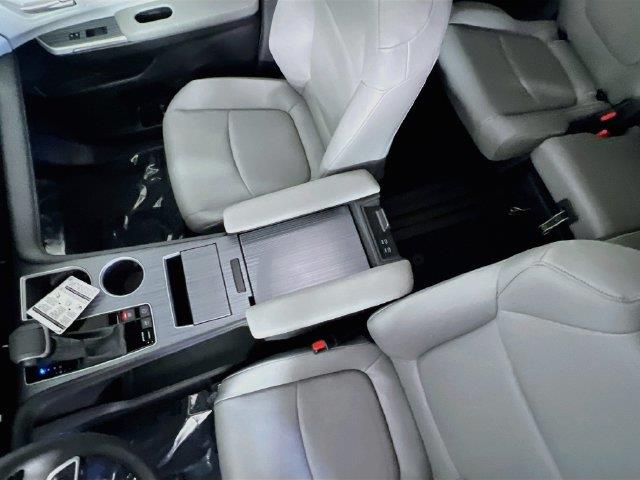 2026 Toyota Sienna - $53,900