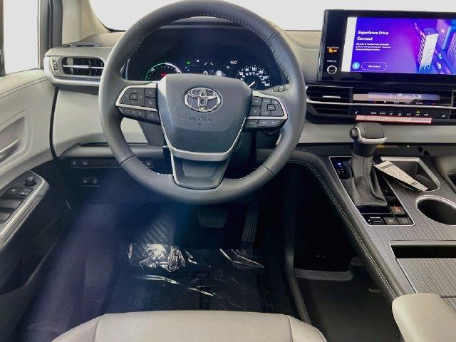 2026 Toyota Sienna - $53,900