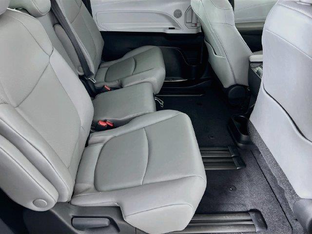 2026 Toyota Sienna - $53,900