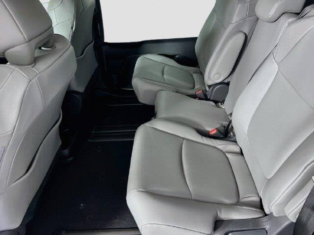 2026 Toyota Sienna - $53,900