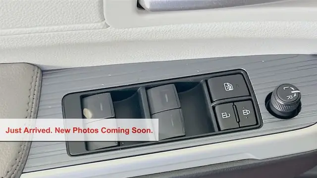 2026 Toyota Sienna XLE 8-Passenger