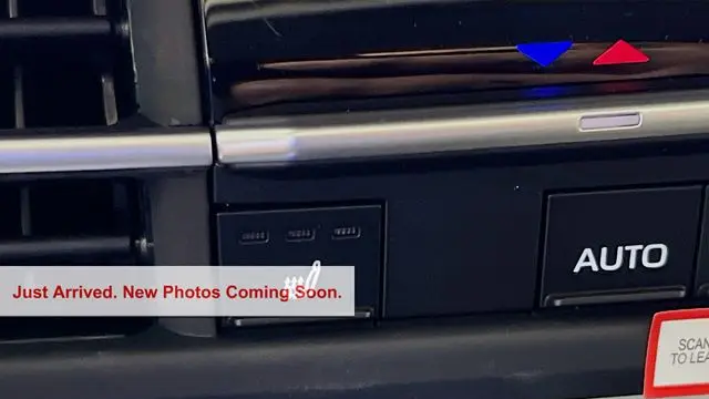 2026 Toyota Sienna XLE 8-Passenger