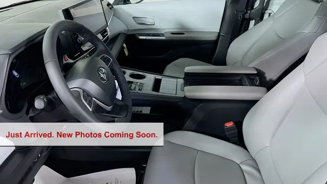 2026 Toyota Sienna XLE 8-Passenger