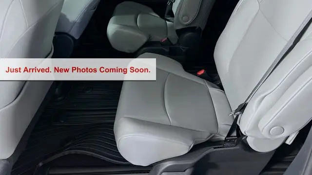 2026 Toyota Sienna XLE 8-Passenger