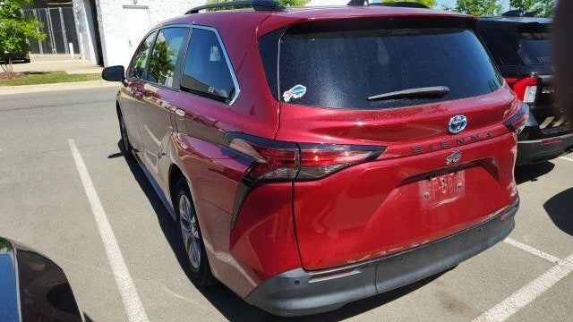 2021 Toyota Sienna XLE 7-Passenger