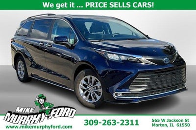 Photo of a 2024 Toyota Sienna XLE 8-Passenger 4DR Mini-Van for sale