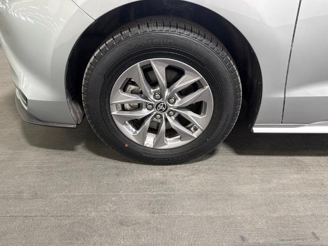 2025 Toyota Sienna - $44,677