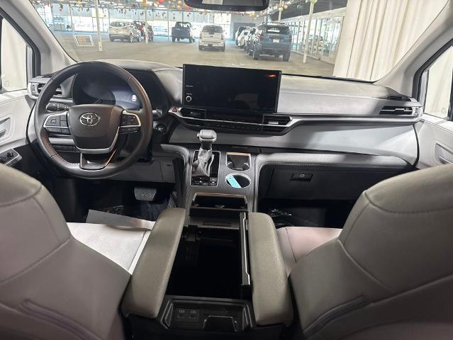 2025 Toyota Sienna - $44,677